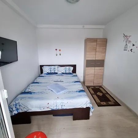 Apartament Tiby *